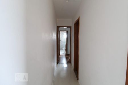 Corredor de apartamento para alugar com 2 quartos, 48m² em Vila Guaraciaba, Santo André
