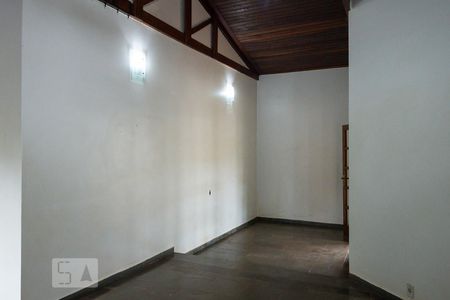 Sala de casa para alugar com 3 quartos, 231m² em Ribeirânia, Ribeirão Preto