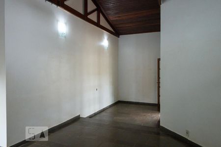 Sala de casa para alugar com 3 quartos, 231m² em Ribeirânia, Ribeirão Preto