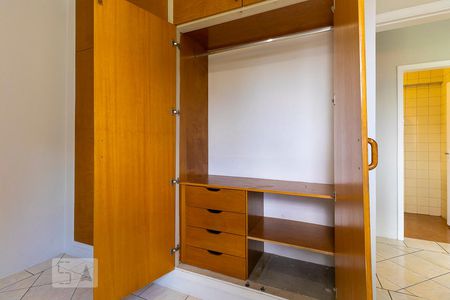 Quarto - Armários de apartamento para alugar com 1 quarto, 50m² em Vila Itapura, Campinas