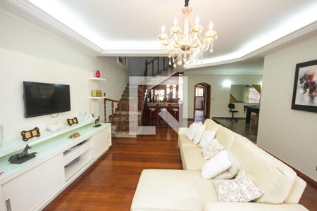 Sala de casa à venda com 5 quartos, 500m² em Jardim Avelino, São Paulo
