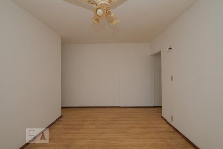 Sala de apartamento para alugar com 2 quartos, 70m² em Vila Isabel, Rio de Janeiro