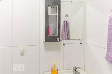 Banheiro social de apartamento à venda com 3 quartos, 82m² em Santana, São Paulo