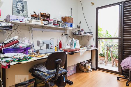 Casa à venda com 200m², 3 quartos e 2 vagas Casa à venda com 200m², 3 quartos e 2 vagasDormitório 2