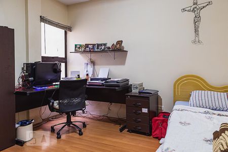 Casa à venda com 200m², 3 quartos e 2 vagas Casa à venda com 200m², 3 quartos e 2 vagasDormitório 1