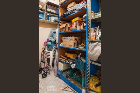 Casa à venda com 200m², 3 quartos e 2 vagas Casa à venda com 200m², 3 quartos e 2 vagasEdícula - Dispensa