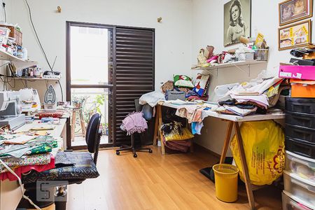 Casa à venda com 200m², 3 quartos e 2 vagas Casa à venda com 200m², 3 quartos e 2 vagasDormitório 2