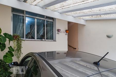 Casa à venda com 200m², 3 quartos e 2 vagas Casa à venda com 200m², 3 quartos e 2 vagasGaragem