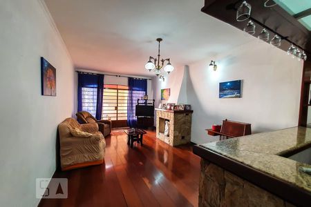 Sala de TV de casa à venda com 4 quartos, 280m² em Vila São José, São Paulo