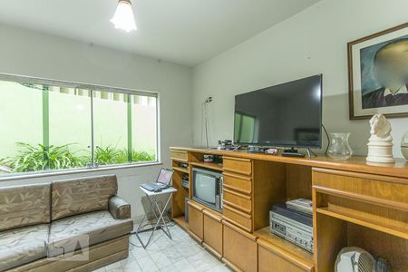 Sala Tv de casa à venda com 3 quartos, 450m² em Alto da Lapa, São Paulo