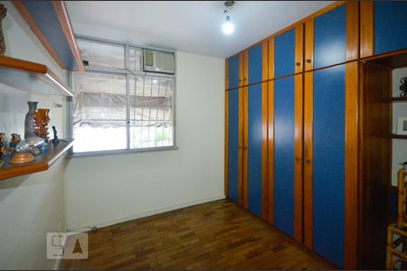 Quarto 1 de apartamento para alugar com 3 quartos, 140m² em Icaraí, Niterói