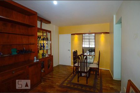 Sala de apartamento para alugar com 3 quartos, 140m² em Icaraí, Niterói