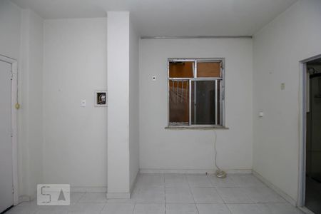 Studio de kitnet/studio para alugar com 1 quarto, 21m² em Catete, Rio de Janeiro