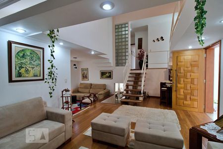 Sala de casa à venda com 4 quartos, 288m² em Jardim Leonor, São Paulo