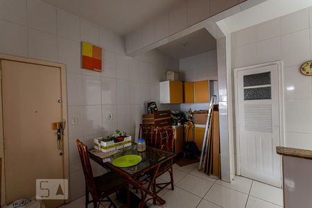 Cozinha de apartamento para alugar com 2 quartos, 80m² em Icaraí, Niterói