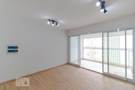 Sala e Cozinha de apartamento para alugar com 1 quarto, 43m² em Centro, Campinas