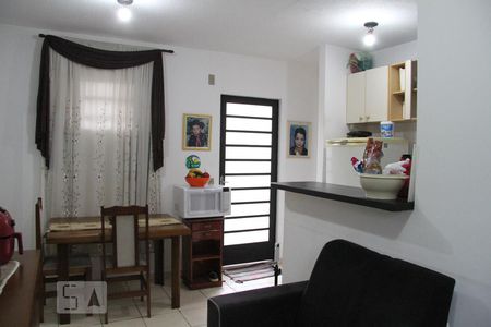 Sala de apartamento para alugar com 2 quartos, 50m² em Jardim Santa Terezinha (zona Leste), São Paulo