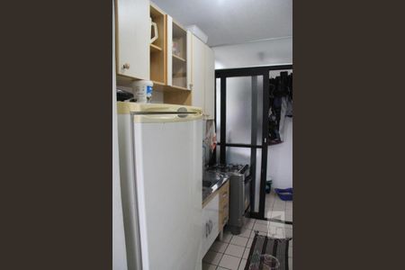 Cozinha de apartamento para alugar com 2 quartos, 50m² em Jardim Santa Terezinha (zona Leste), São Paulo