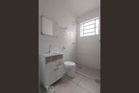 Banheiro de kitnet/studio à venda com 1 quarto, 27m² em Cidade Baixa, Porto Alegre