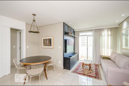 Sala de apartamento à venda com 2 quartos, 80m² em Belvedere, Belo Horizonte