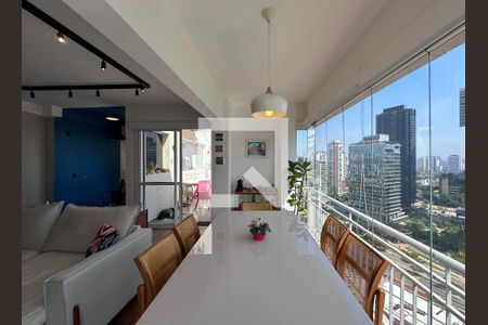 Sala de apartamento à venda com 2 quartos, 96m² em Santo Amaro, São Paulo