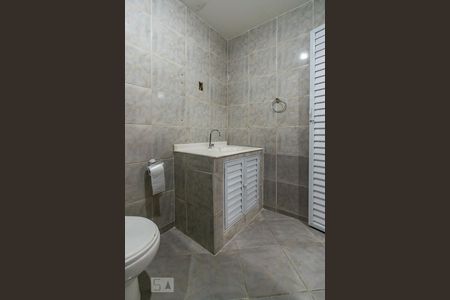 Banheiro Social (1º andar) de casa à venda com 3 quartos, 240m² em Penha Circular, Rio de Janeiro