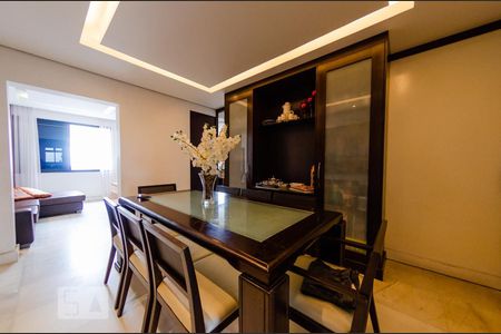 Sala de jantar de apartamento à venda com 4 quartos, 176m² em Belvedere, Belo Horizonte