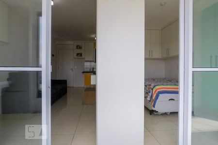 Sacada de kitnet/studio para alugar com 1 quarto, 37m² em Cambuci, São Paulo