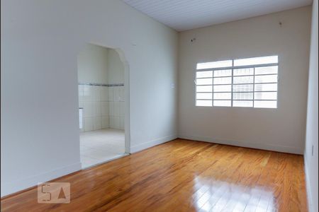 Sala de casa para alugar com 2 quartos, 70m² em Vila Santa Rita, Sorocaba