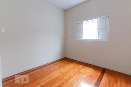 Quarto 2 de casa para alugar com 2 quartos, 70m² em Vila Santa Rita, Sorocaba