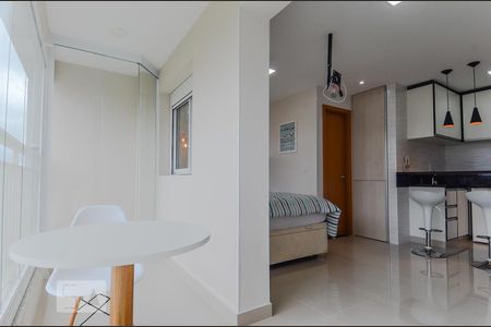 Varanda de kitnet/studio para alugar com 1 quarto, 31m² em Centro, Guarulhos