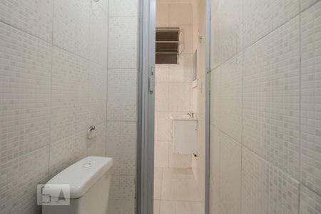 Banheiro  de kitnet/studio para alugar com 1 quarto, 40m² em Vila Aricanduva, São Paulo