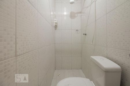 Banheiro  de kitnet/studio para alugar com 1 quarto, 40m² em Vila Aricanduva, São Paulo