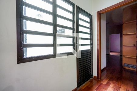 Hall dos quartos de casa para alugar com 5 quartos, 400m² em Vila Aricanduva, São Paulo