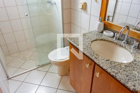 Suíte de apartamento para alugar com 2 quartos, 75m² em Centro, Florianópolis