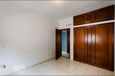 Quarto 1 de apartamento para alugar com 2 quartos, 80m² em Gonzaga, Santos