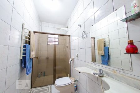 Casa à venda com 203m², 4 quartos e 2 vagas Casa à venda com 203m², 4 quartos e 2 vagasBanheiro
