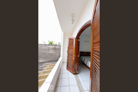 Casa à venda com 203m², 4 quartos e 2 vagas Casa à venda com 203m², 4 quartos e 2 vagasSacada da Suite