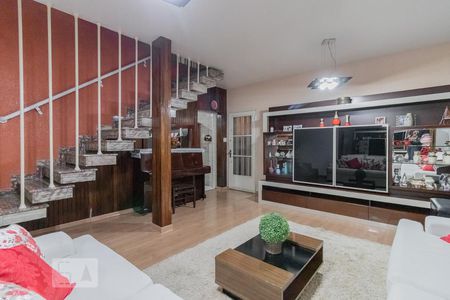 Casa à venda com 200m², 5 quartos e 2 vagasSala