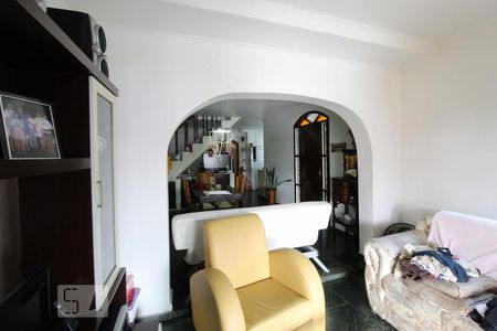 Sala de casa à venda com 2 quartos, 161m² em Vila Linda, Santo André