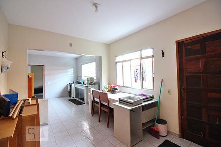 Sala/Cozinha de casa para alugar com 1 quarto, 85m² em Batistini, São Bernardo do Campo