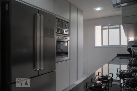 Apartamento à venda com 126m², 3 quartos e 2 vagas Apartamento à venda com 126m², 3 quartos e 2 vagasCozinha