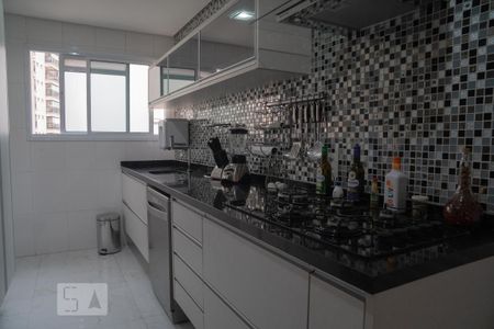 Apartamento à venda com 126m², 3 quartos e 2 vagas Apartamento à venda com 126m², 3 quartos e 2 vagasCozinha