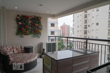 Apartamento à venda com 126m², 3 quartos e 2 vagas Apartamento à venda com 126m², 3 quartos e 2 vagasVaranda da Sala