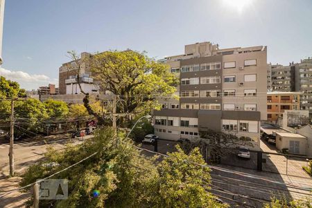 Vista do Quarto de apartamento para alugar com 2 quartos, 70m² em Menino Deus, Porto Alegre