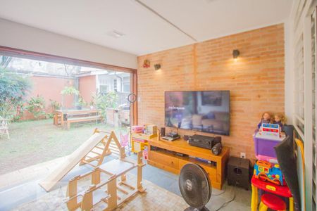 Sala de TV de casa para alugar com 4 quartos, 226m² em Brooklin Paulista, São Paulo