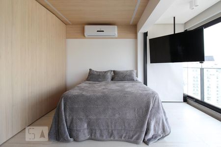 Sala/Quarto de kitnet/studio à venda com 1 quarto, 40m² em Itaim Bibi, São Paulo