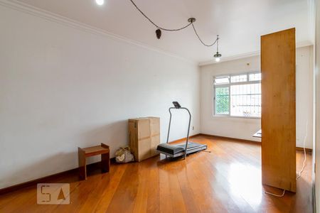 Casa para alugar com 200m², 3 quartos e 2 vagasSala