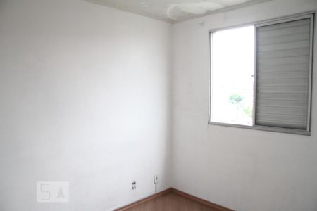 Quarto 2 de apartamento para alugar com 2 quartos, 44m² em Jardim Ângela , São Paulo