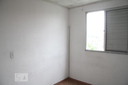 Quarto 1 de apartamento para alugar com 2 quartos, 44m² em Jardim Ângela , São Paulo